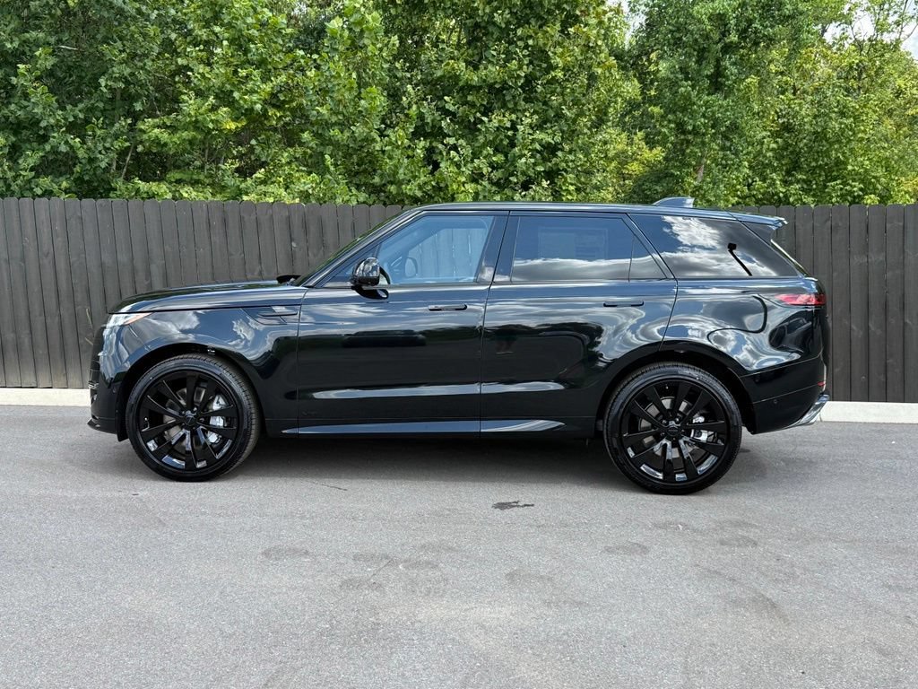 New 2026 Land Rover Range Rover Sport Dynamic SE AWD/4WD image 2