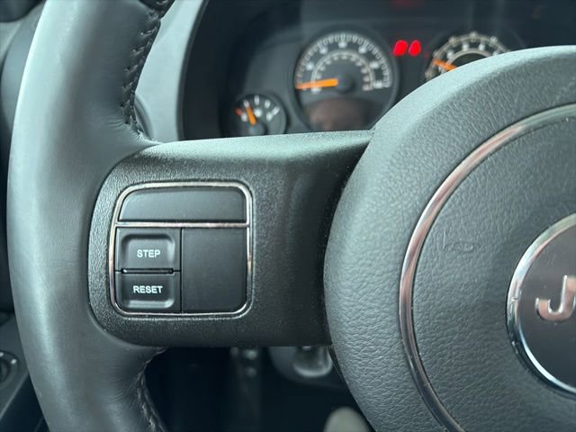 Used 2016 Jeep Patriot Latitude image 14