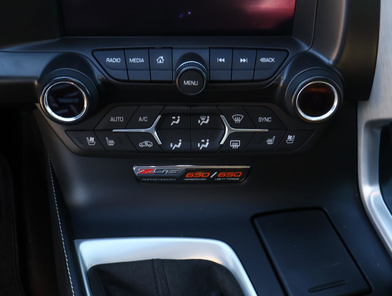 Used 2016 Chevrolet Corvette Z06 w/ 3LZ Preferred Equipment Group image 17