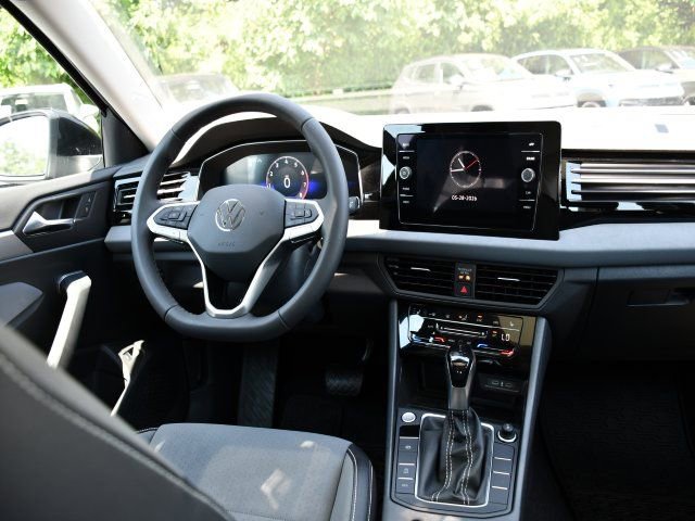 New 2026 Volkswagen Jetta SE FWD image 20