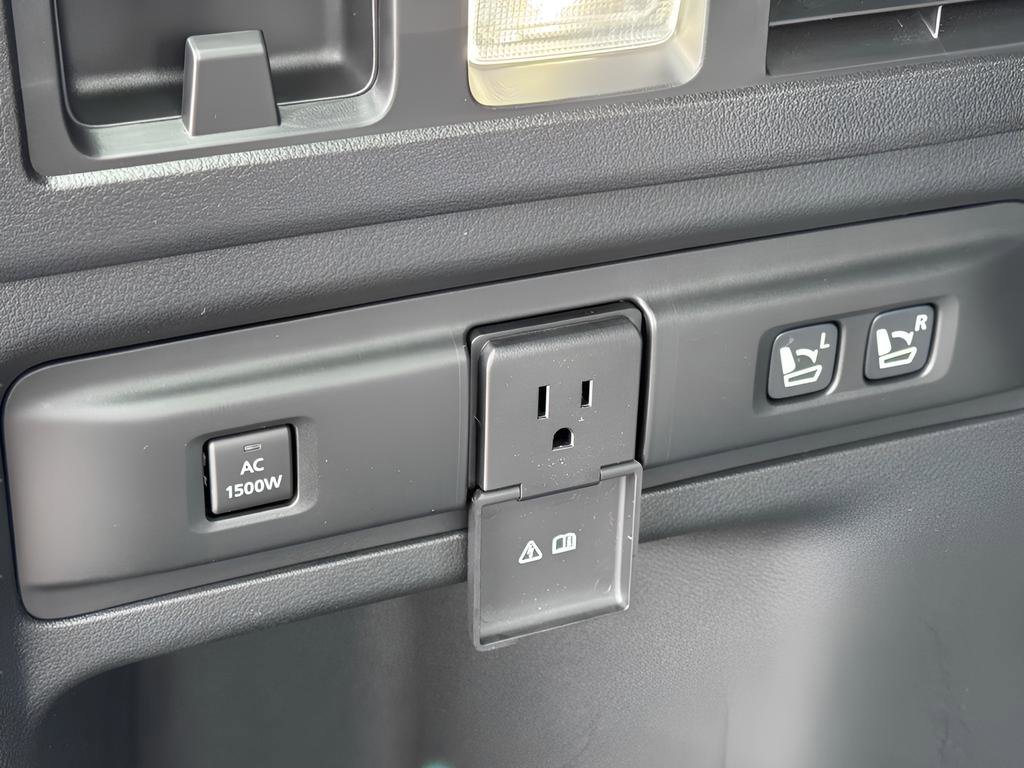 Used 2025 MAZDA CX-70 Plug-In Hybrid w/ Premium Plus image 43