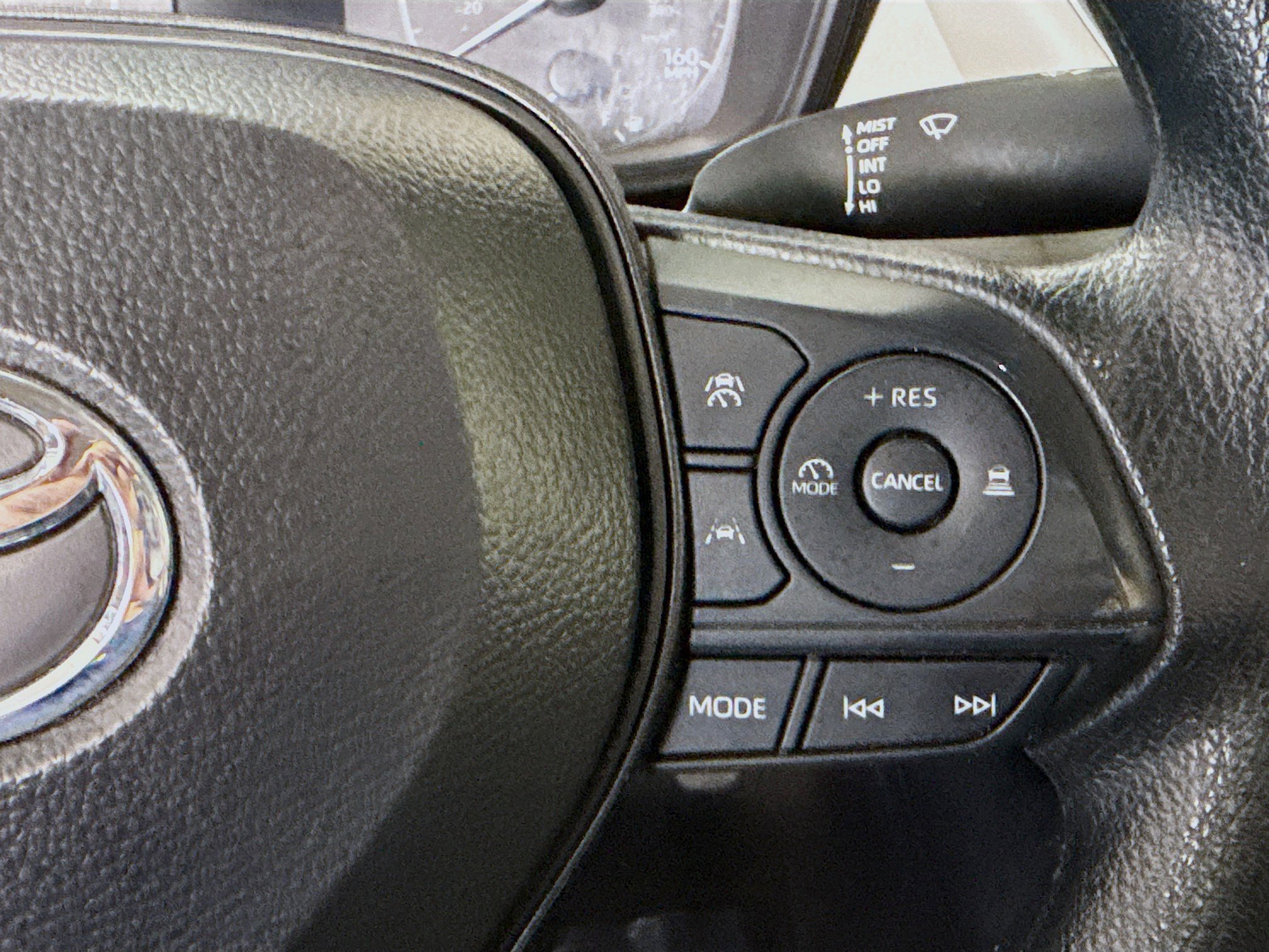 Used 2025 Toyota Corolla LE image 15