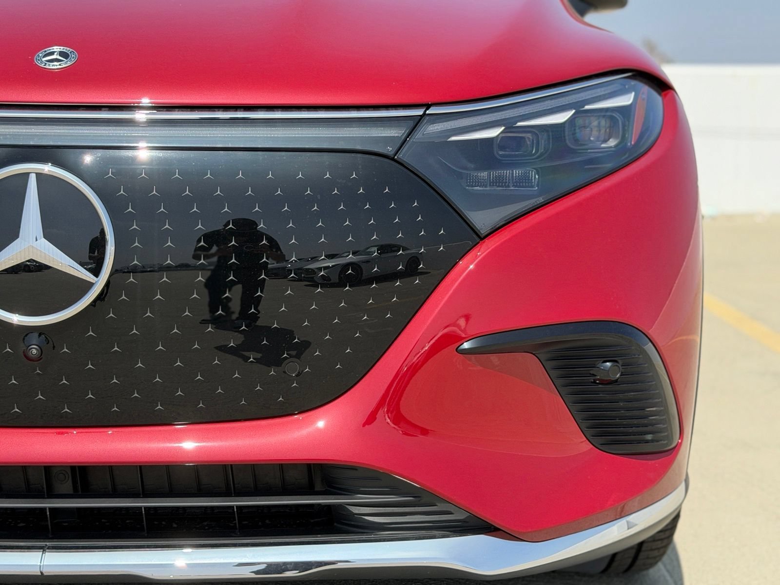 New 2026 Mercedes-Benz EQS 400 4MATIC SUV image 7