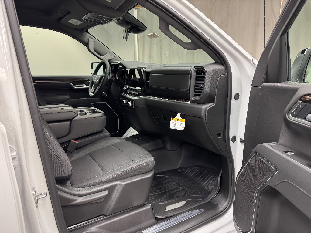 New 2026 GMC Sierra 1500 SLE w/ LPO, GMC Protection Package image 18