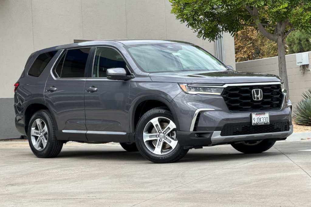 Certified 2023 Honda Pilot EX-L image 2