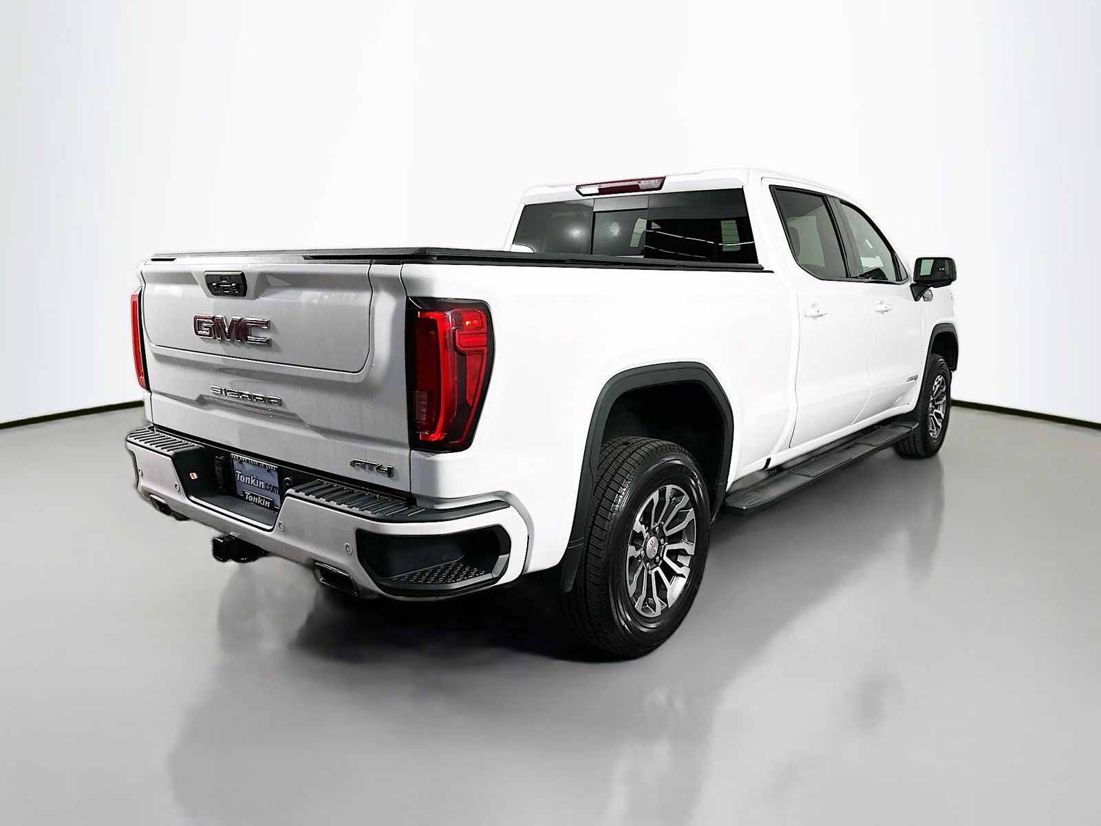 Used 2020 GMC Sierra 1500 AT4 w/ AT4 Premium Package AWD/4WD image 8