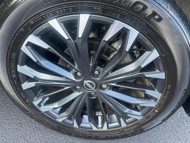 Used 2024 Nissan Rogue Platinum w/ Platinum Premium Package image 34