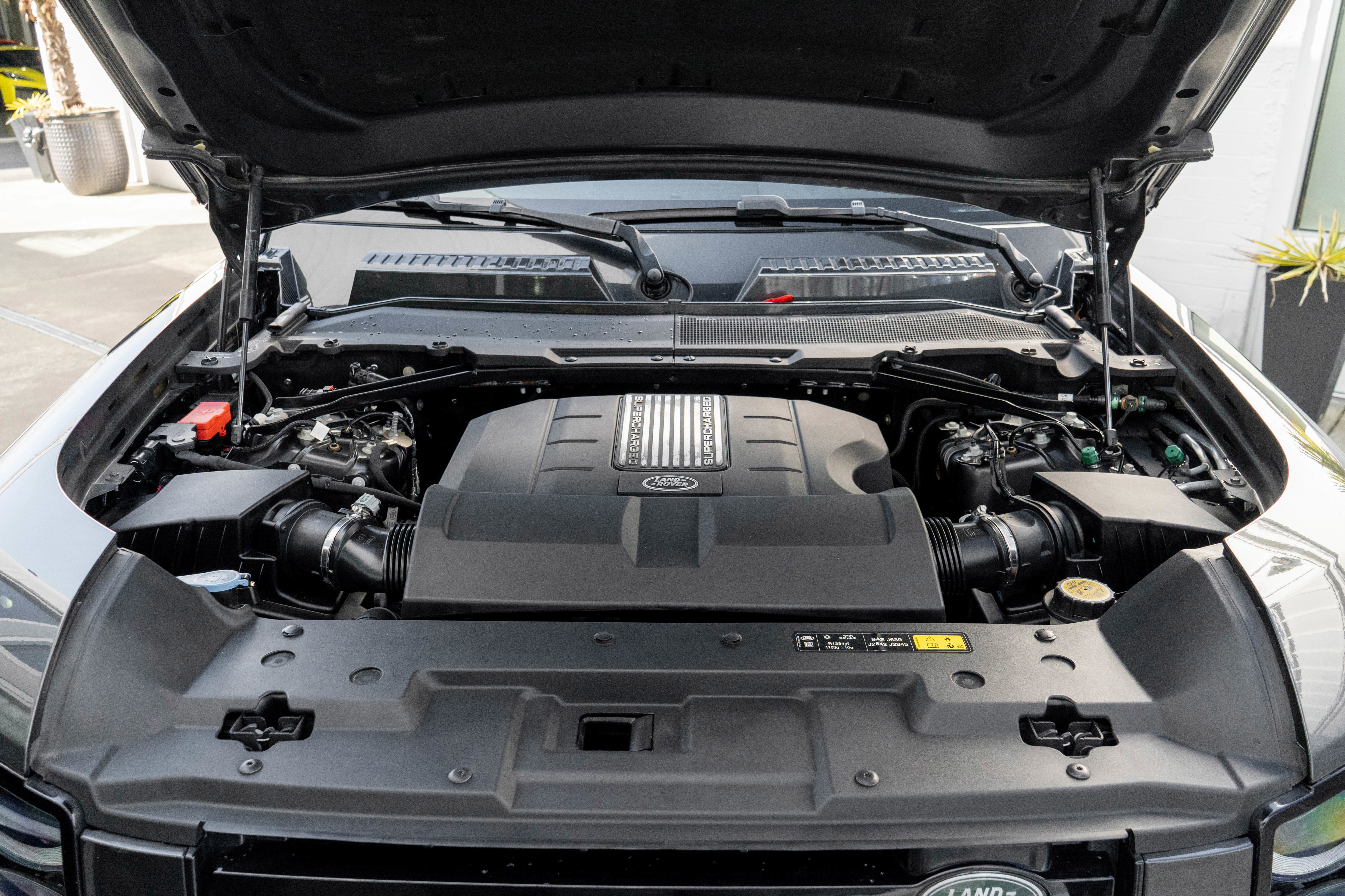 Used 2023 Land Rover Defender 110 Carpathian Edition image 31