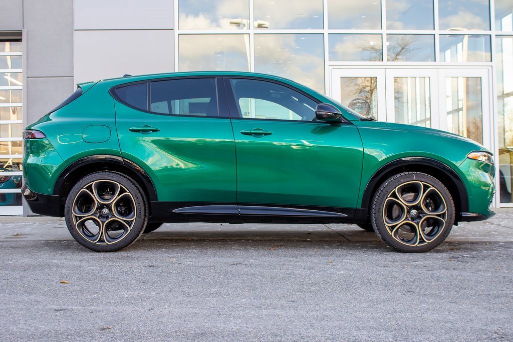 New 2025 Alfa Romeo Tonale image 4