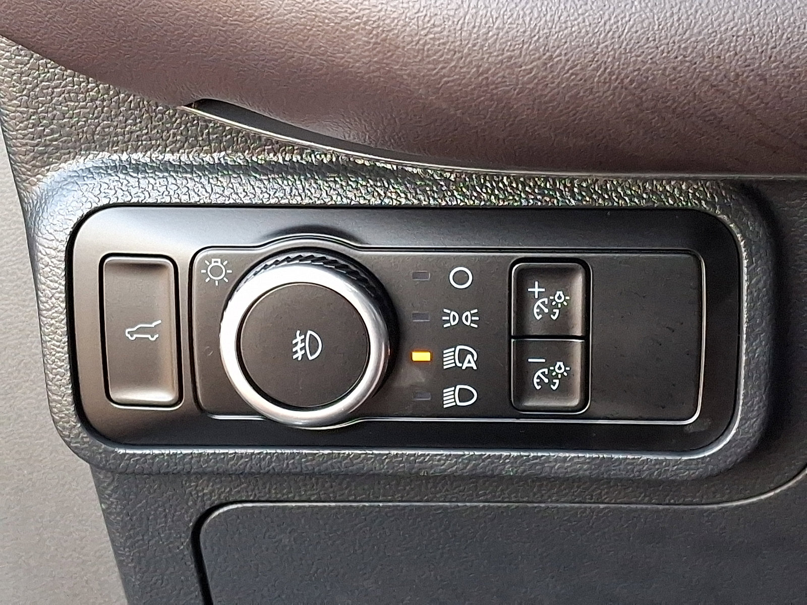 Used 2025 Ford Explorer Platinum w/ LUX Leather Package image 26