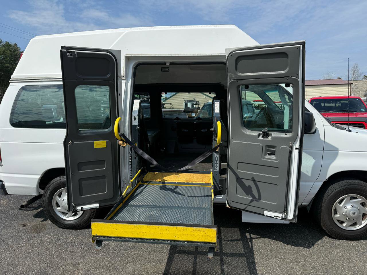 Used 2012 Ford E-250 and Econoline 250 w/ PWR Group RWD image 17