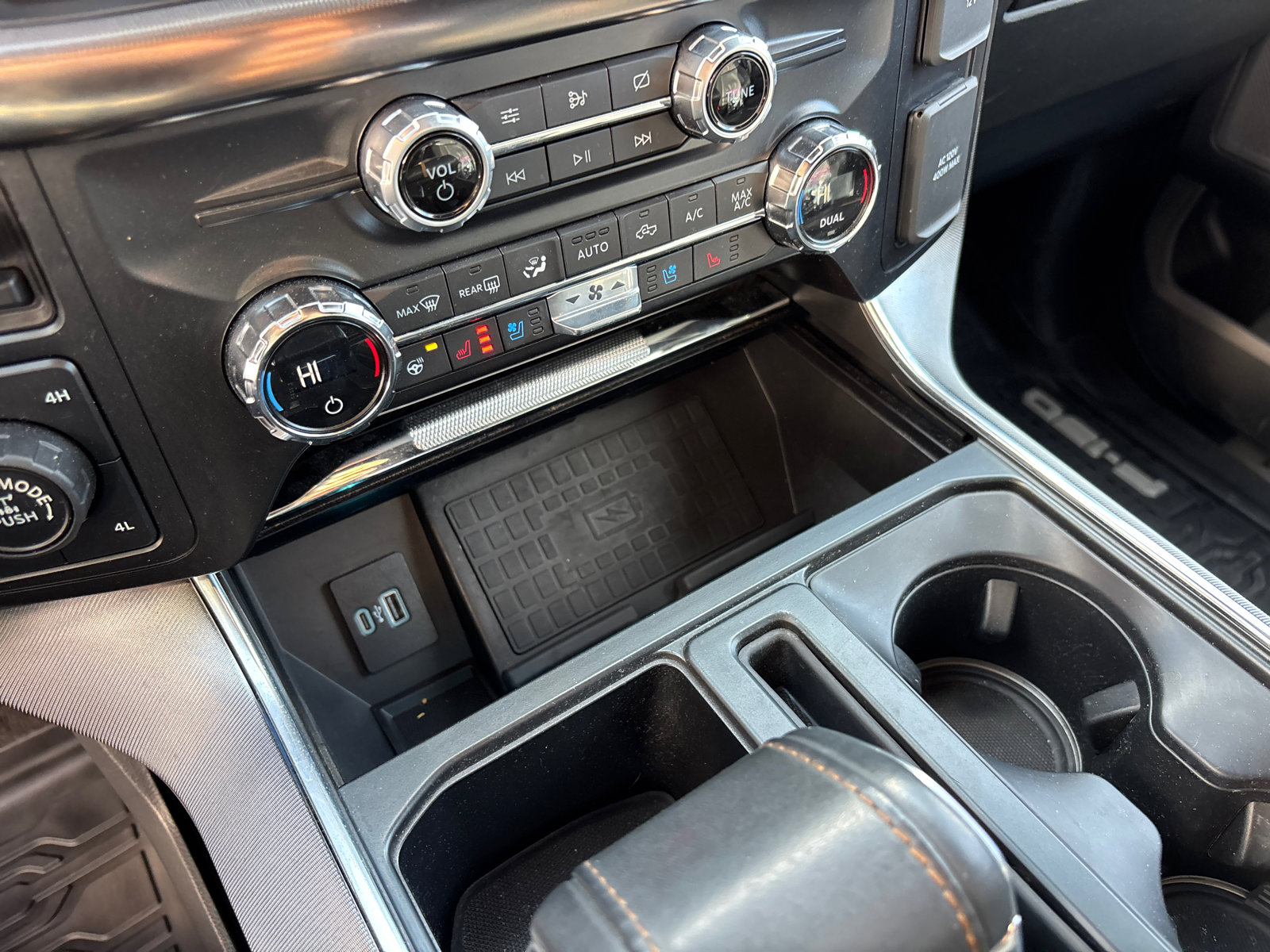 Used 2021 Ford F150 Platinum w/ Equipment Group 701A High image 26