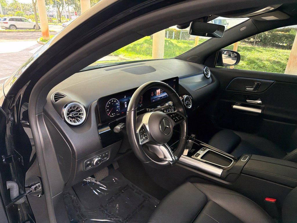 Used 2025 Mercedes-Benz GLA 250 image 6