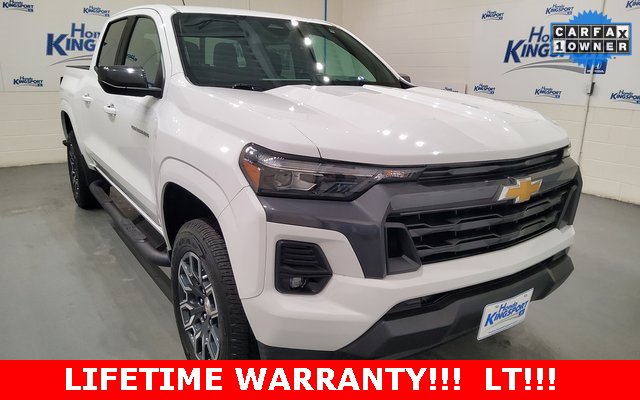 Used 2024 Chevrolet Colorado LT w/ LT Convenience Package III image 2