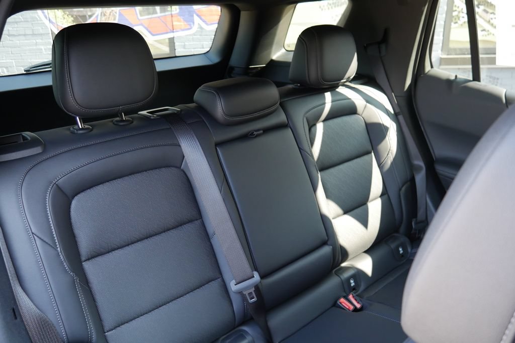 New 2026 Chevrolet Equinox LT w/ Convenience Package II AWD/4WD image 14