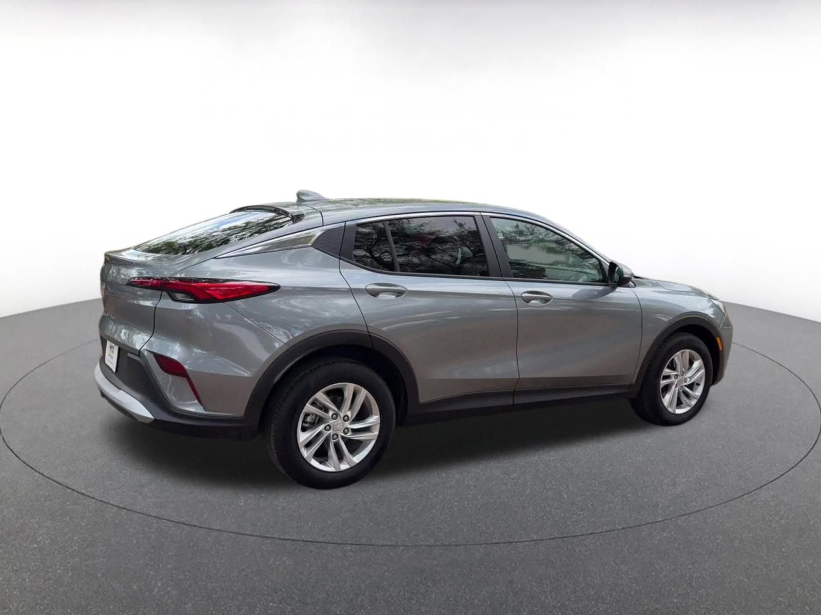 Used 2025 Buick Envista Preferred image 15