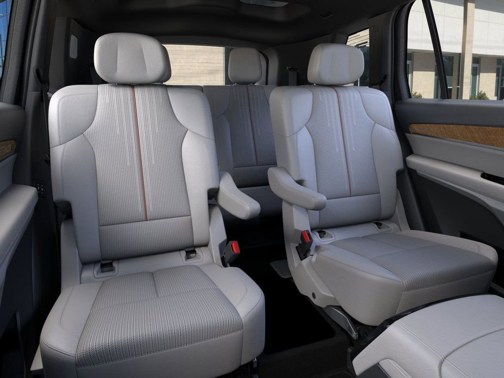 New 2026 Cadillac Vistiq Sport AWD/4WD image 17