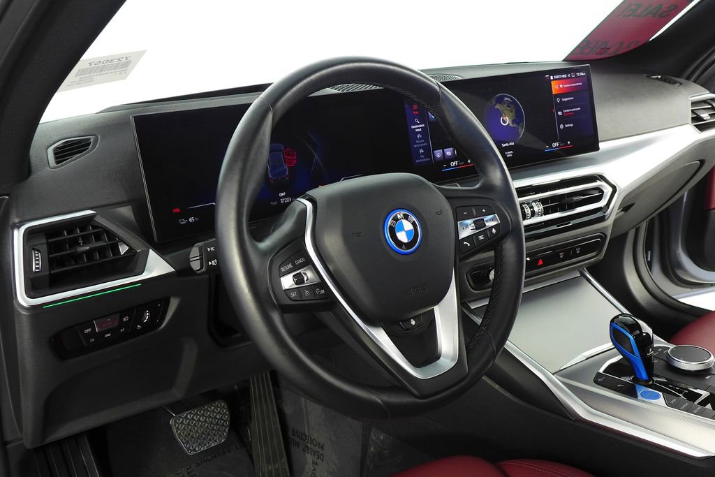 Used 2023 BMW i4 eDrive35 w/ Premium Package RWD image 31