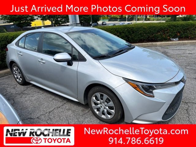 Used 2021 Toyota Corolla LE FWD image 1