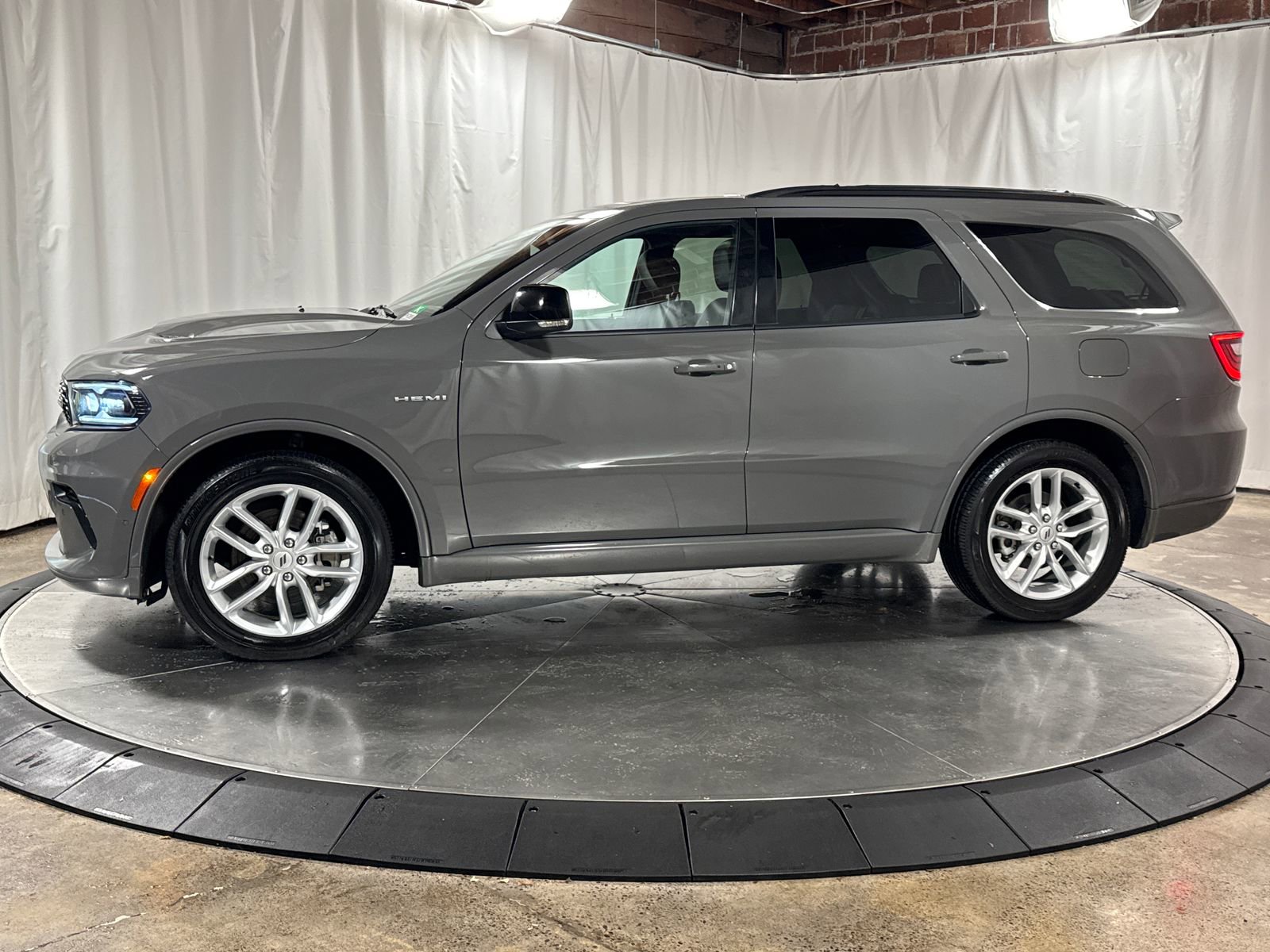 Used 2025 Dodge Durango R/T image 10