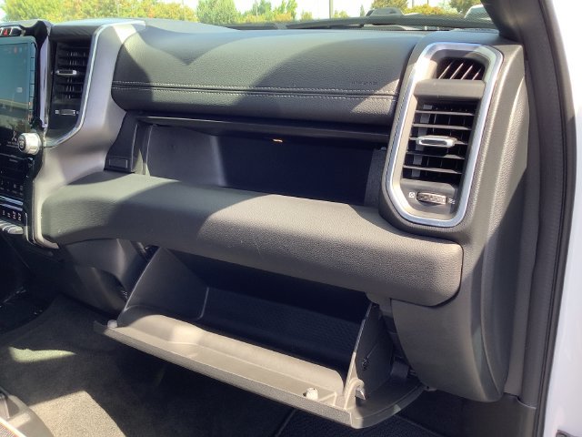 Used 2023 RAM 1500 Laramie AWD/4WD image 41