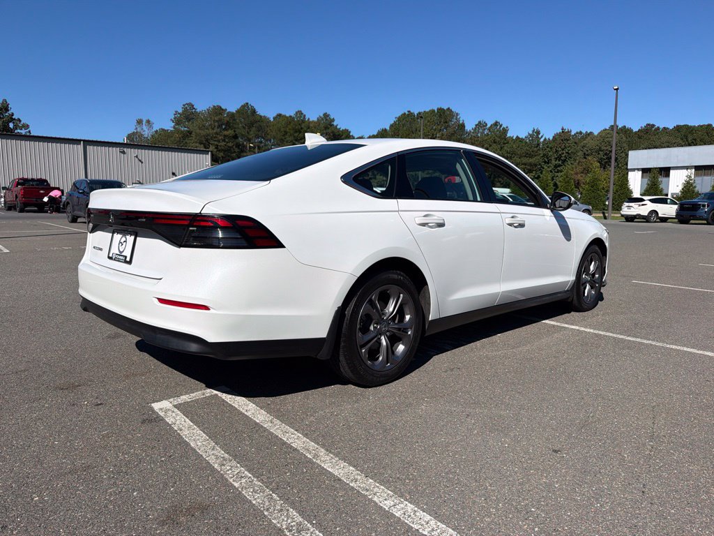 Used 2023 Honda Accord EX image 5
