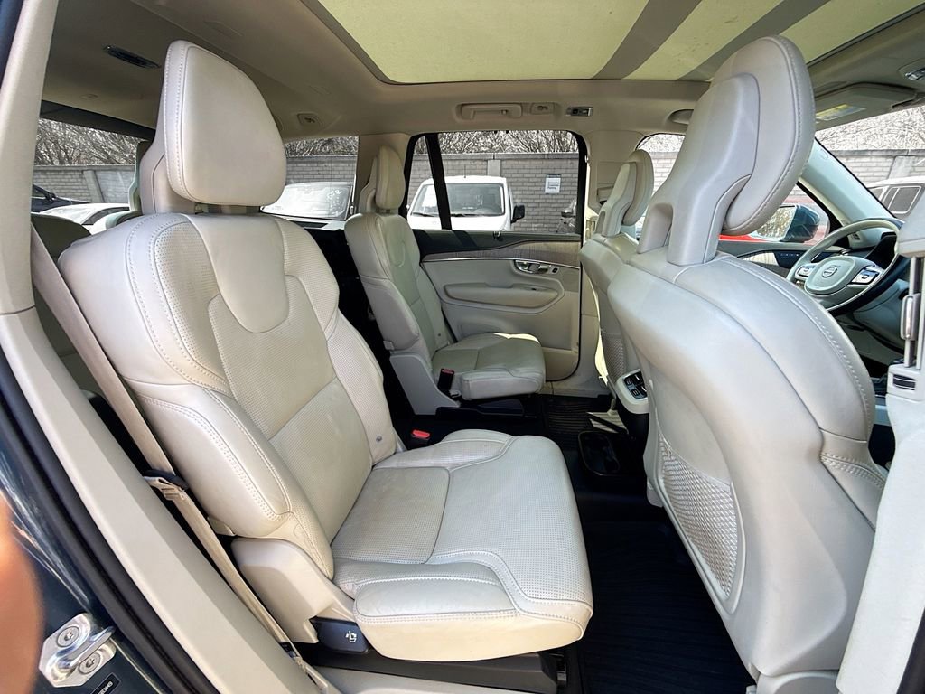 Used 2021 Volvo XC90 T6 Inscription w/ Climate Package image 32