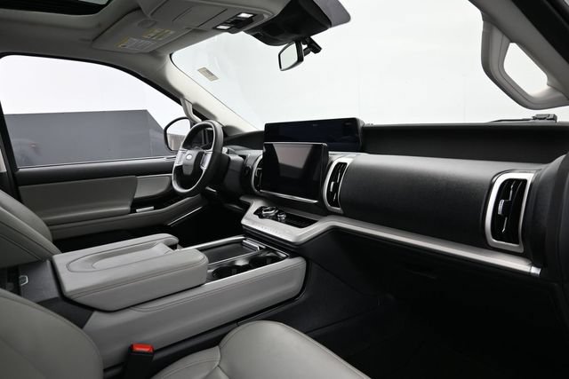 Certified 2025 Ford Expedition Max Active RWD image 35