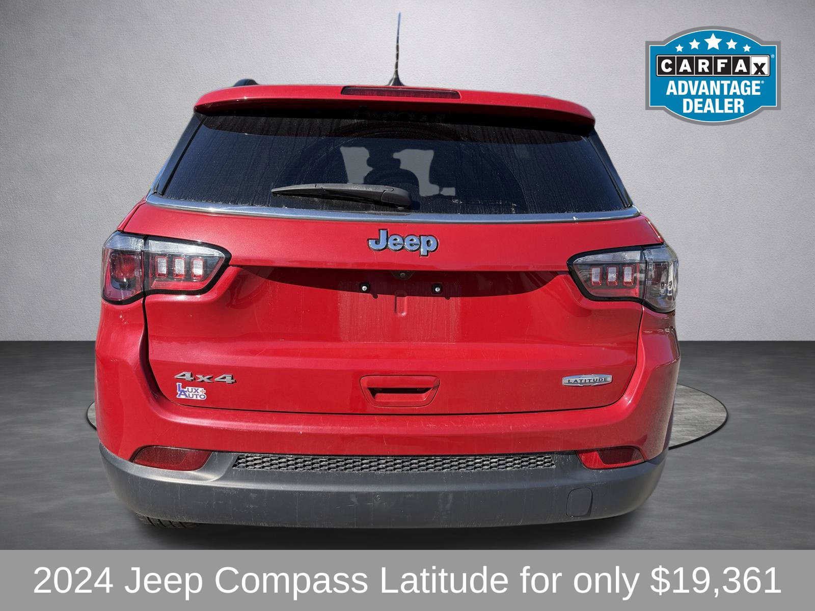 Used 2024 Jeep Compass Latitude AWD/4WD image 6