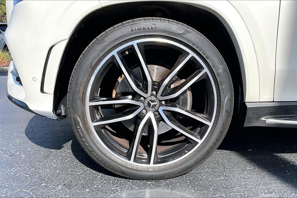 Used 2021 Mercedes-Benz GLS 580 4MATIC image 35