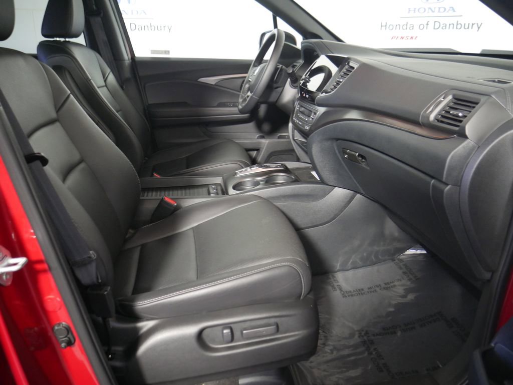 Certified 2023 Honda Passport EX-L image 6