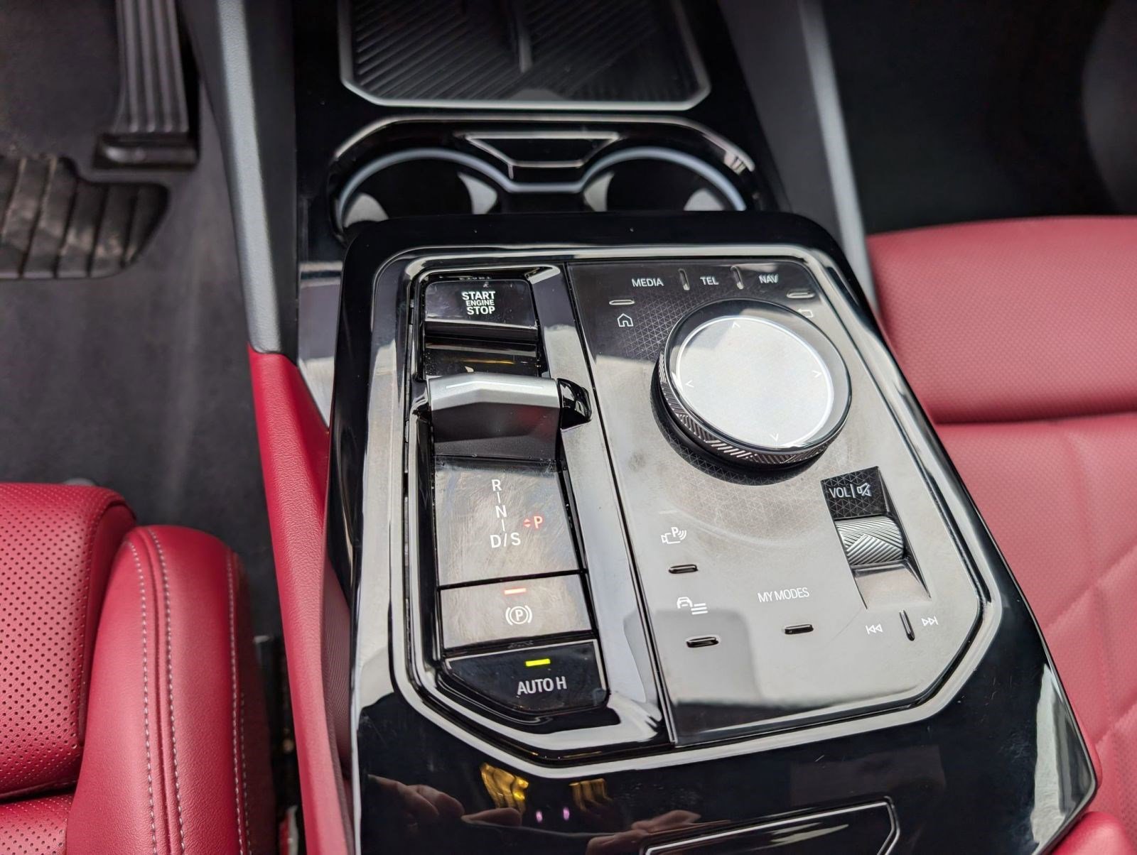 Certified 2025 BMW 530i RWD image 19