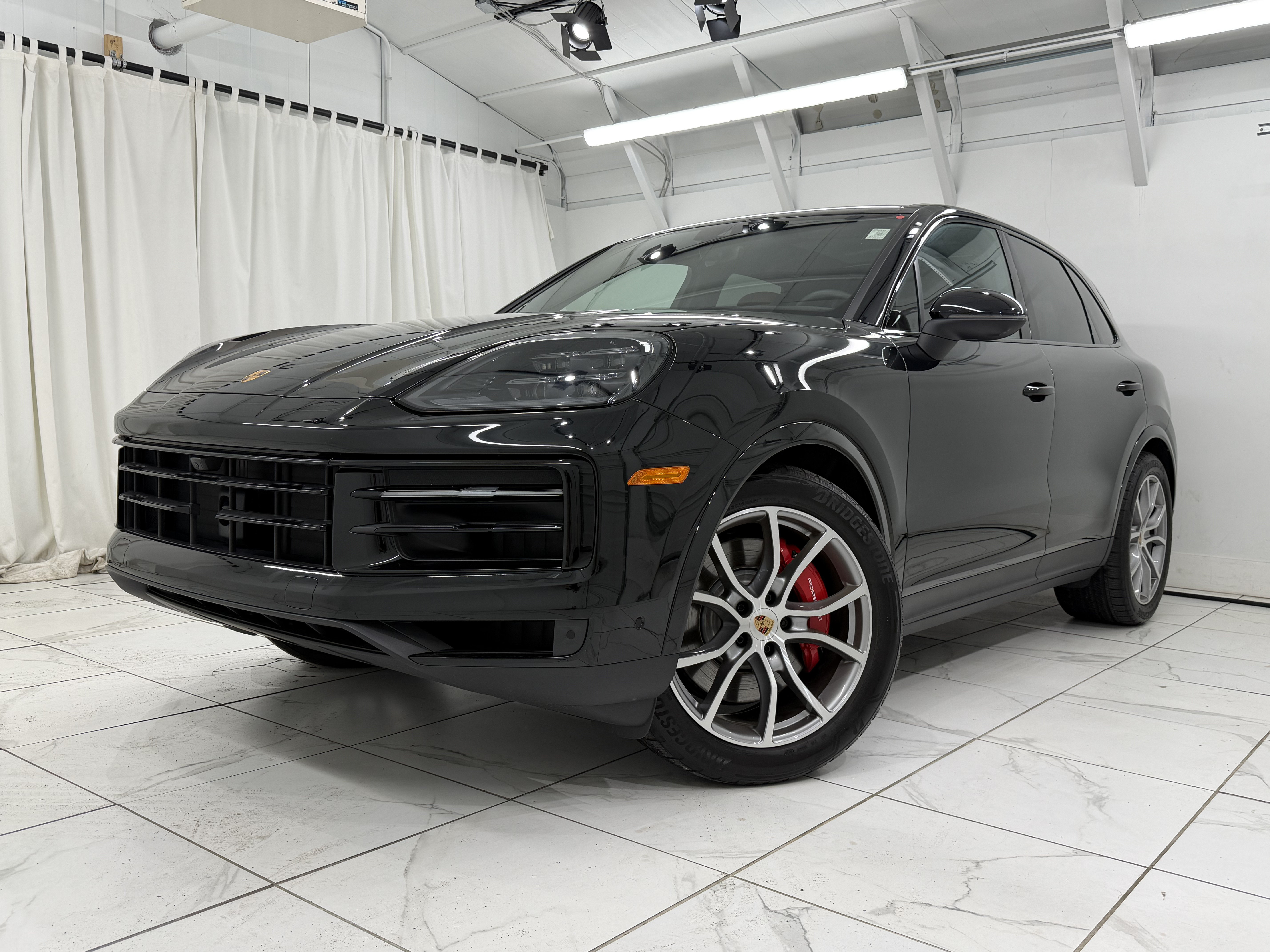 Certified 2025 Porsche Cayenne S AWD/4WD image 7