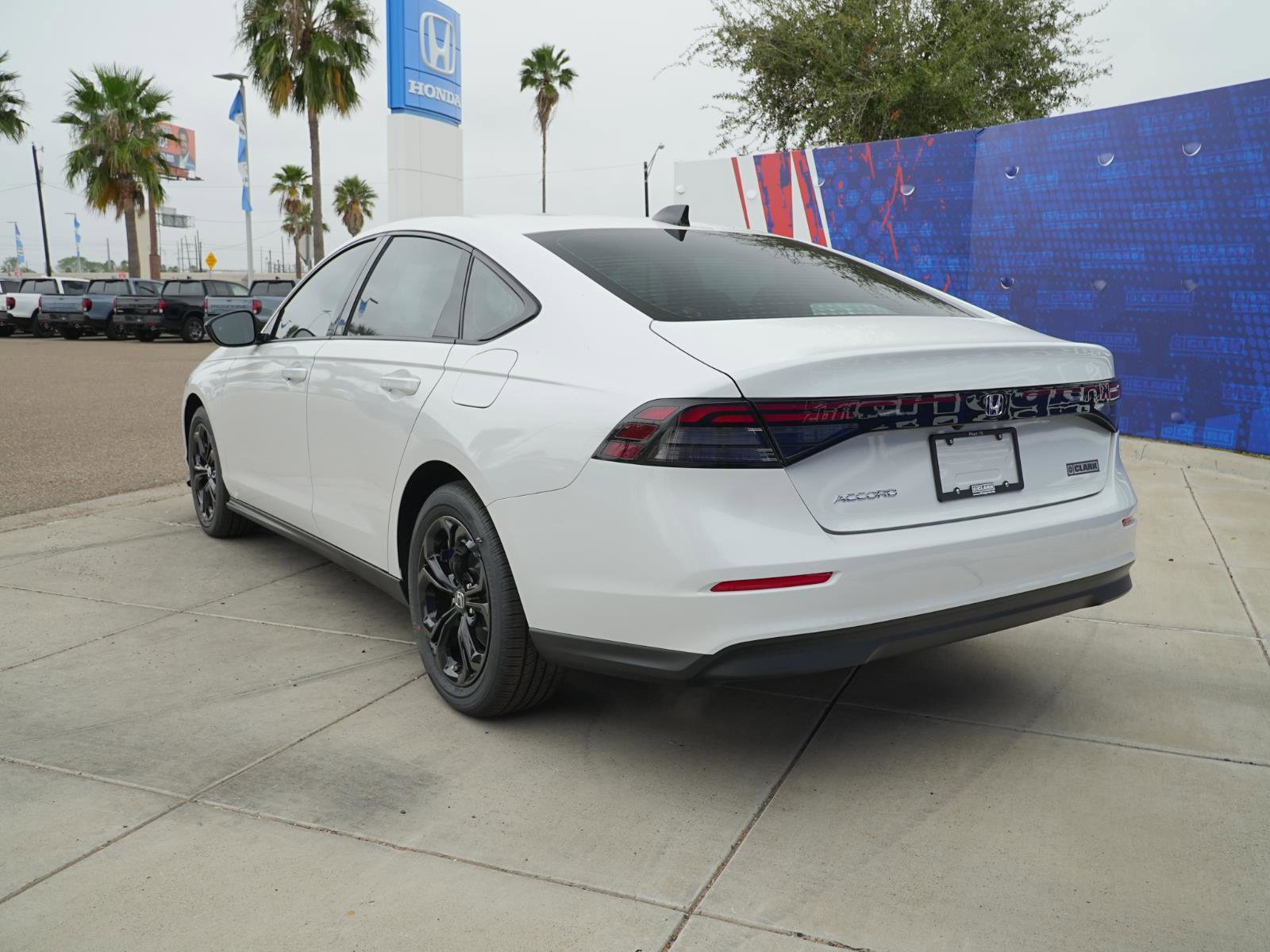 New 2025 Honda Accord SE image 9