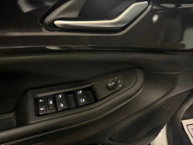 Certified 2023 Jeep Grand Cherokee Laredo w/ Luxury Tech Group I AWD/4WD image 21