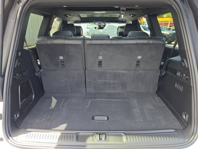 New 2026 Jeep Grand Wagoneer Limited AWD/4WD image 24