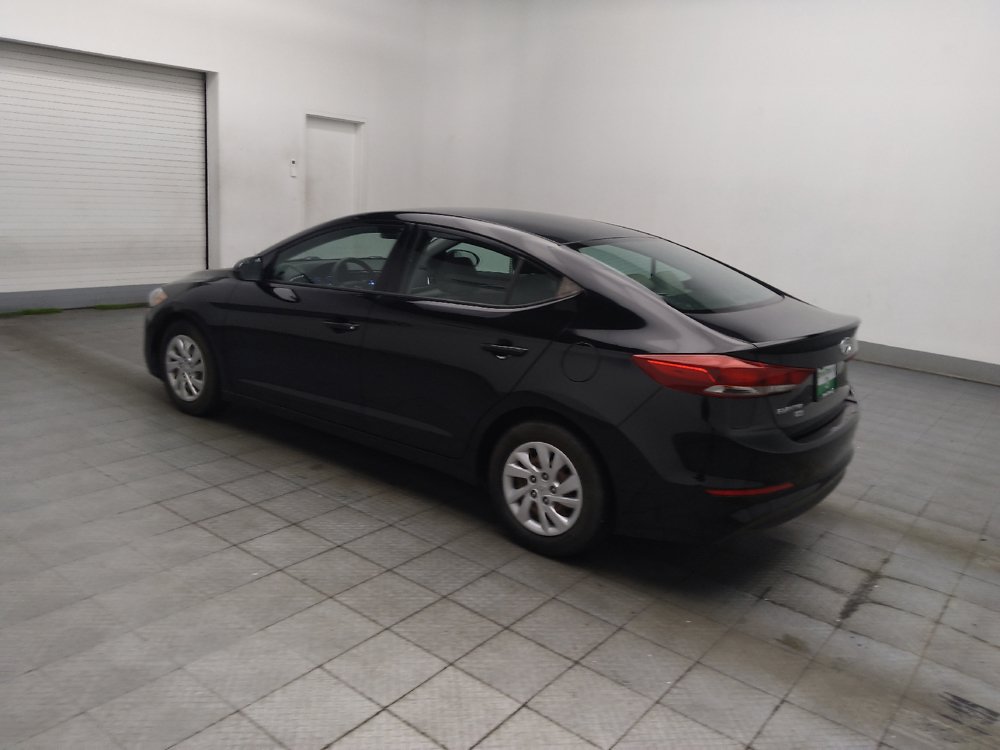 Used 2018 Hyundai Elantra SE w/ Cargo Package FWD image 3