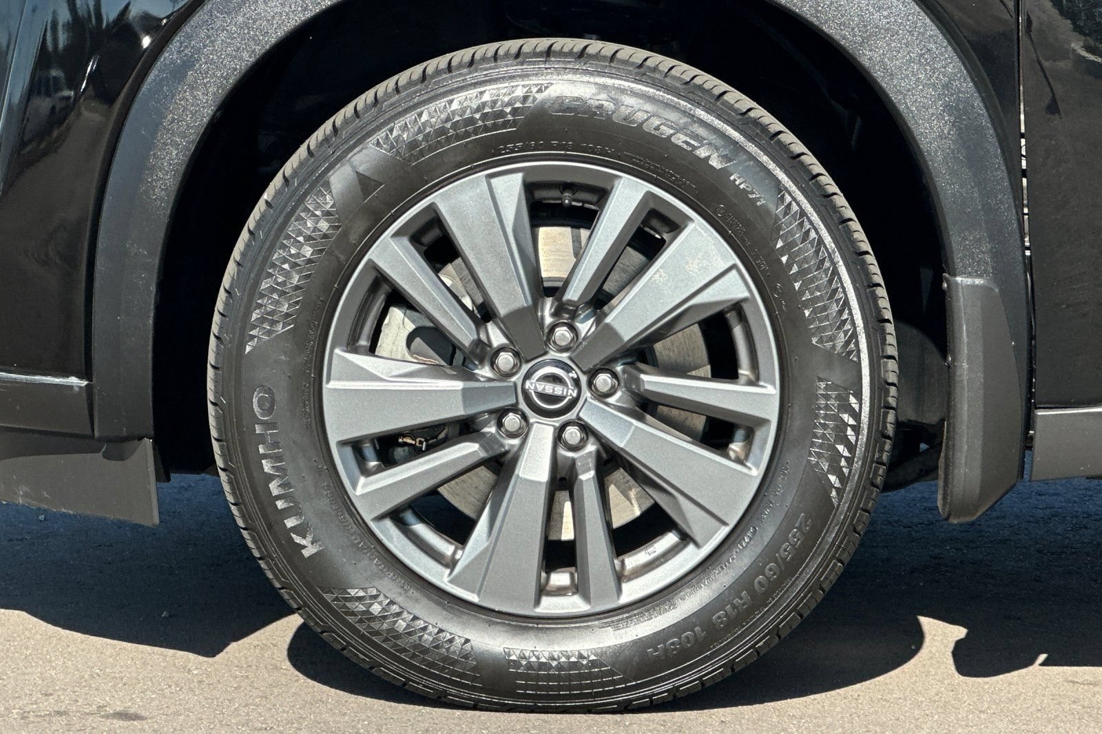 Used 2022 Nissan Pathfinder SV w/ SV Black Package FWD image 37