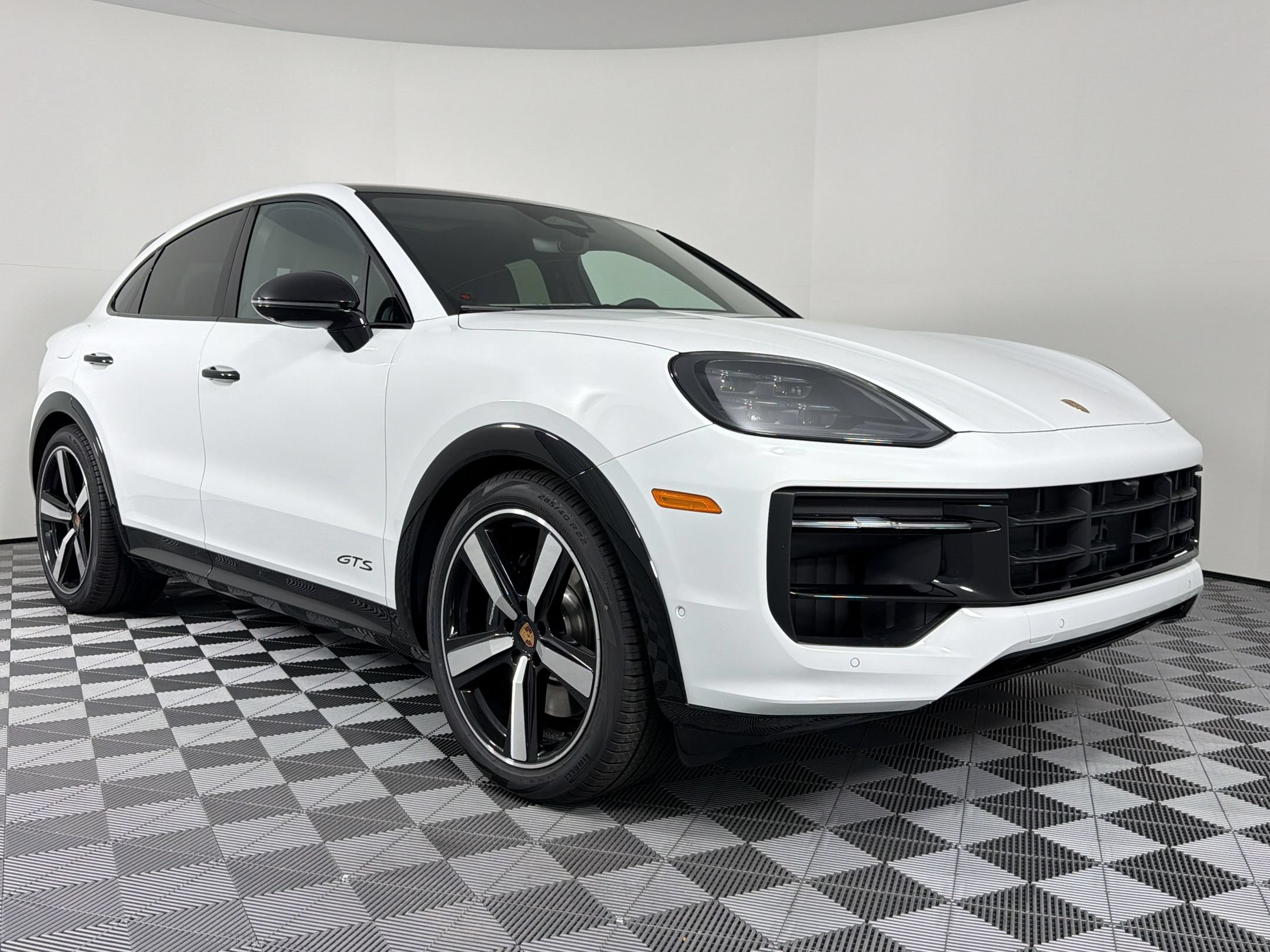 New 2026 Porsche Cayenne GTS AWD/4WD image 7