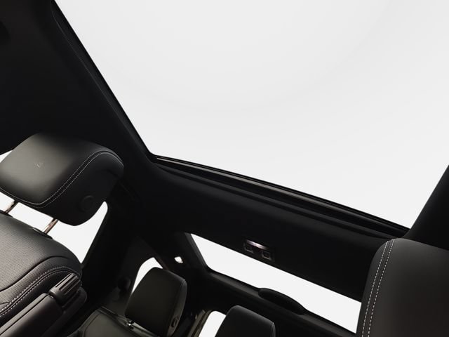 New 2026 Land Rover Discovery S AWD/4WD image 20