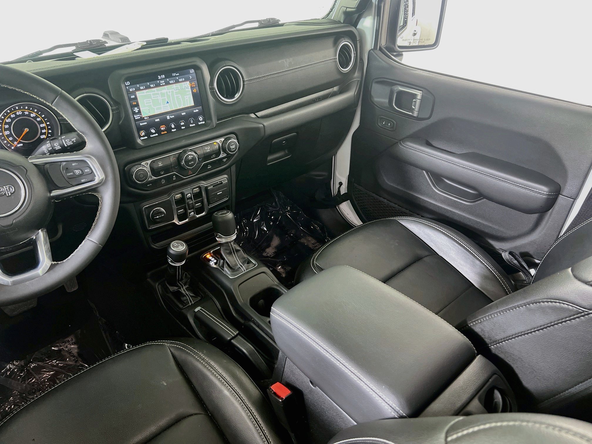 Used 2023 Jeep Wrangler Unlimited Sahara AWD/4WD image 21
