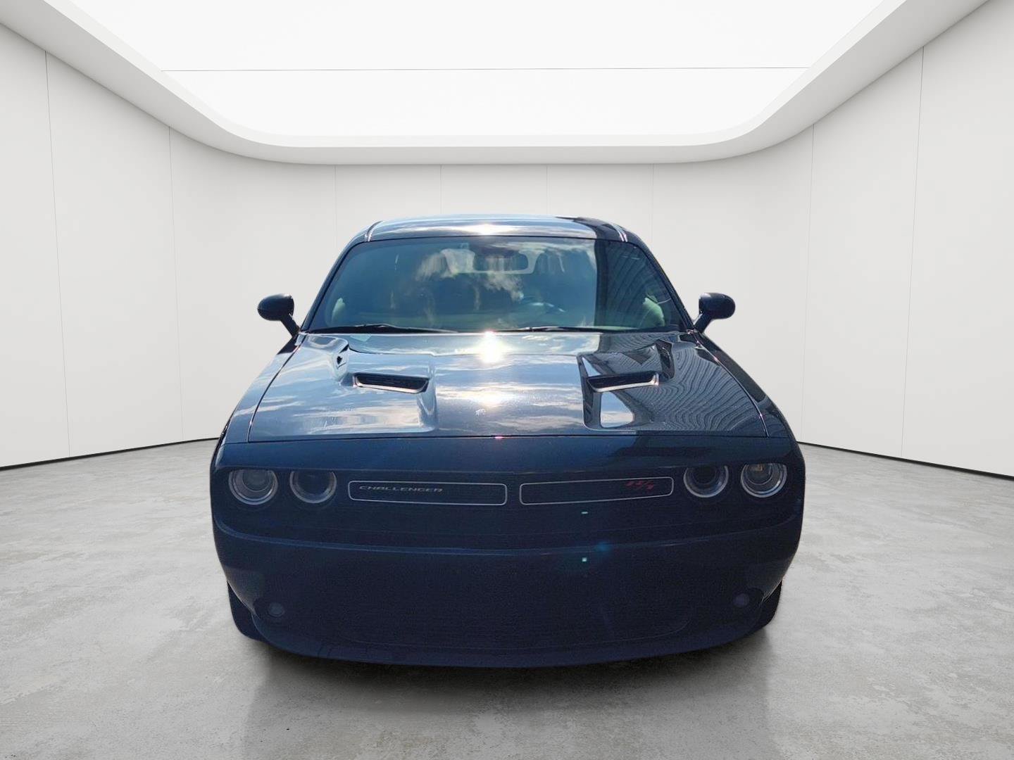 Used 2015 Dodge Challenger R/T Plus RWD image 29