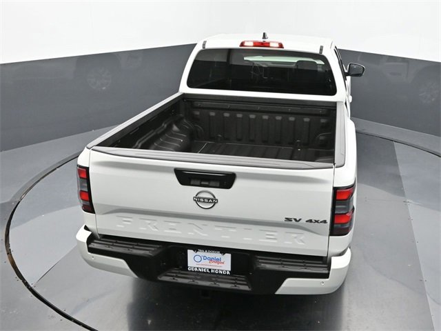 Used 2023 Nissan Frontier SV w/ Technology Package image 16