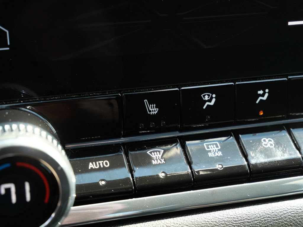 Used 2024 GMC Canyon Elevation w/ Elevation Premium Package AWD/4WD image 28