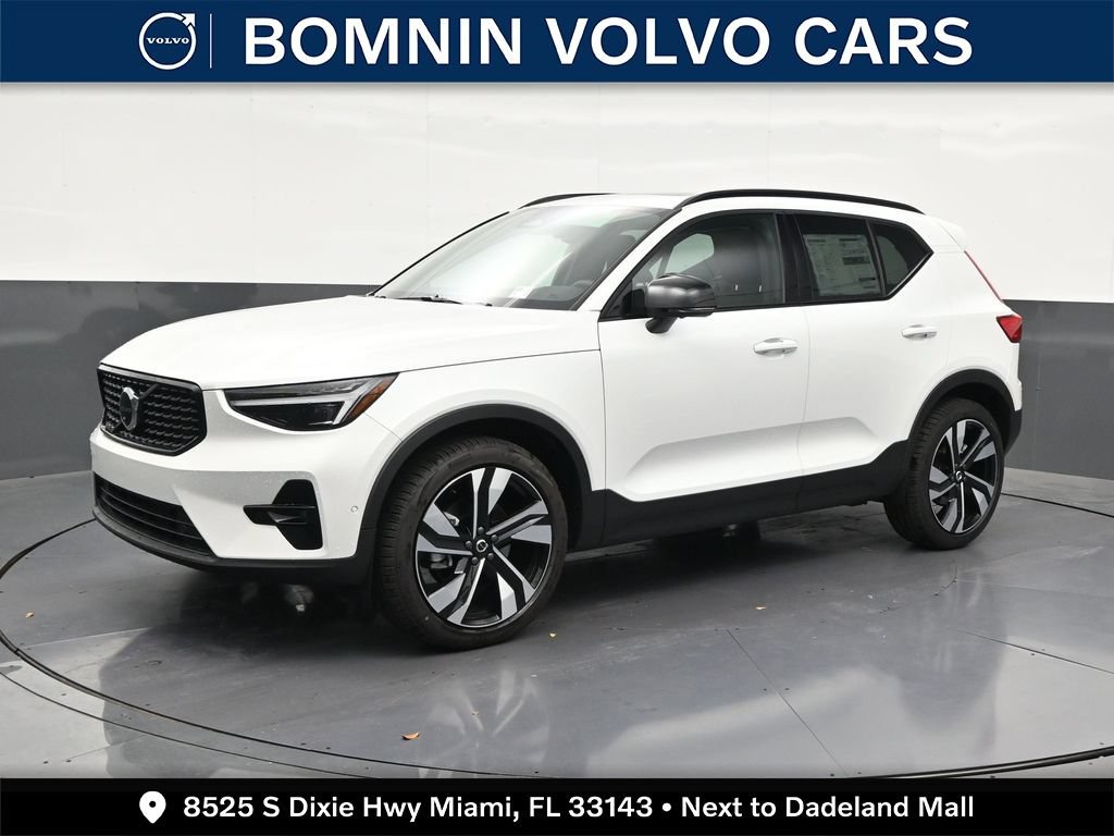 New 2026 Volvo XC40 B5 Plus w/ Climate Package AWD/4WD image 1