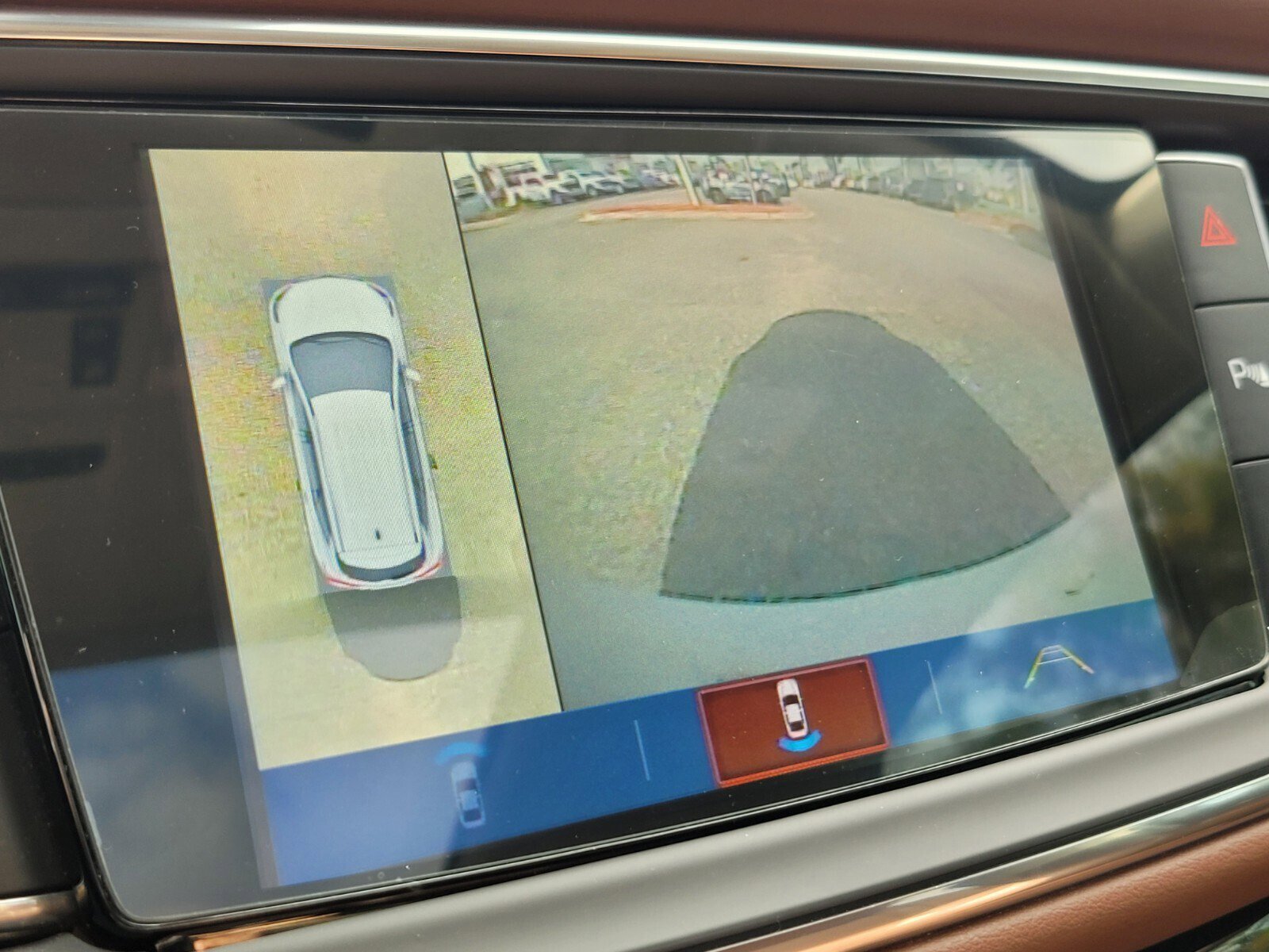 Used 2018 Buick Enclave Avenir w/ Avenir Technology Package image 11