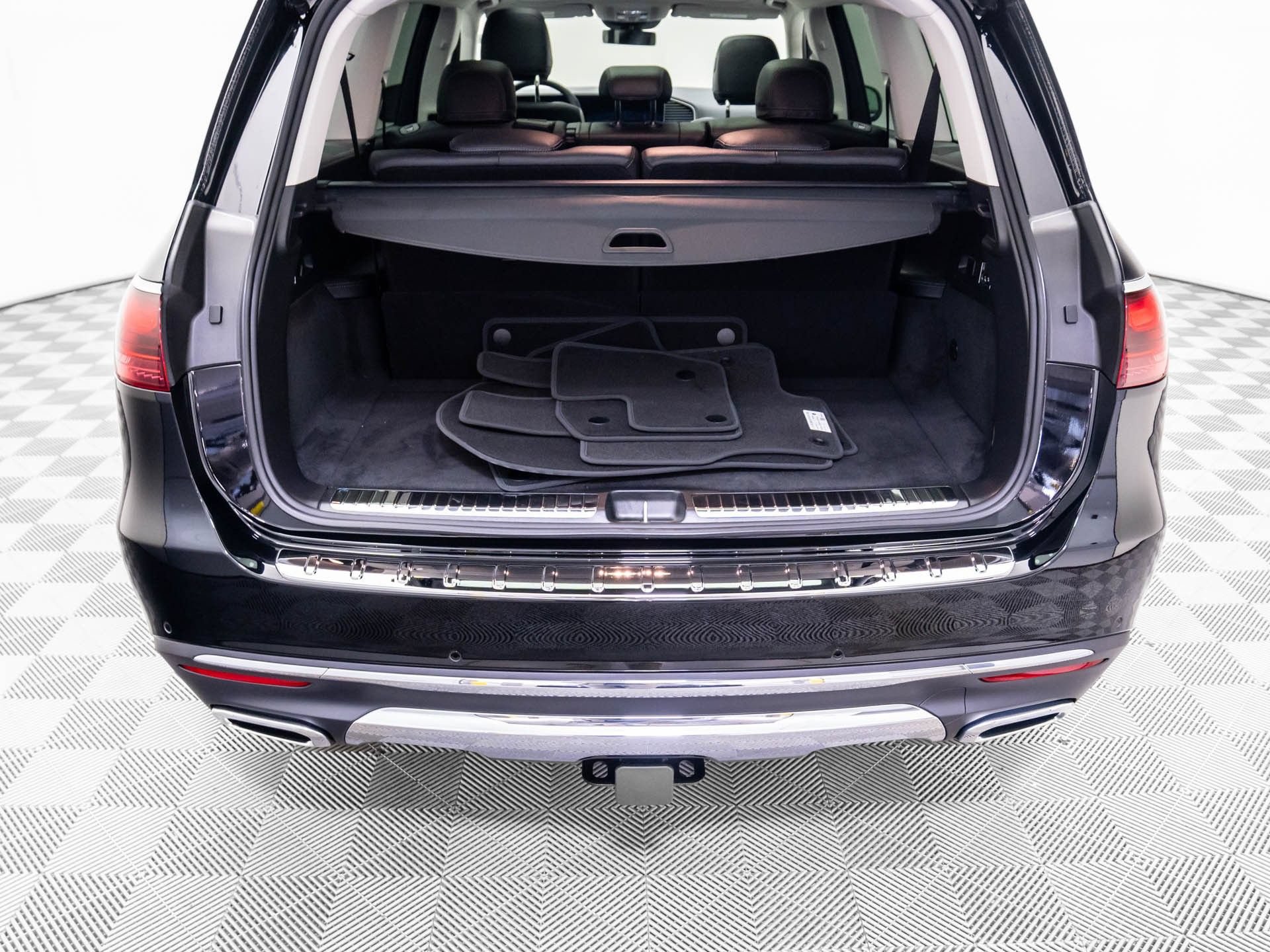 New 2026 Mercedes-Benz GLS 450 4MATIC image 29