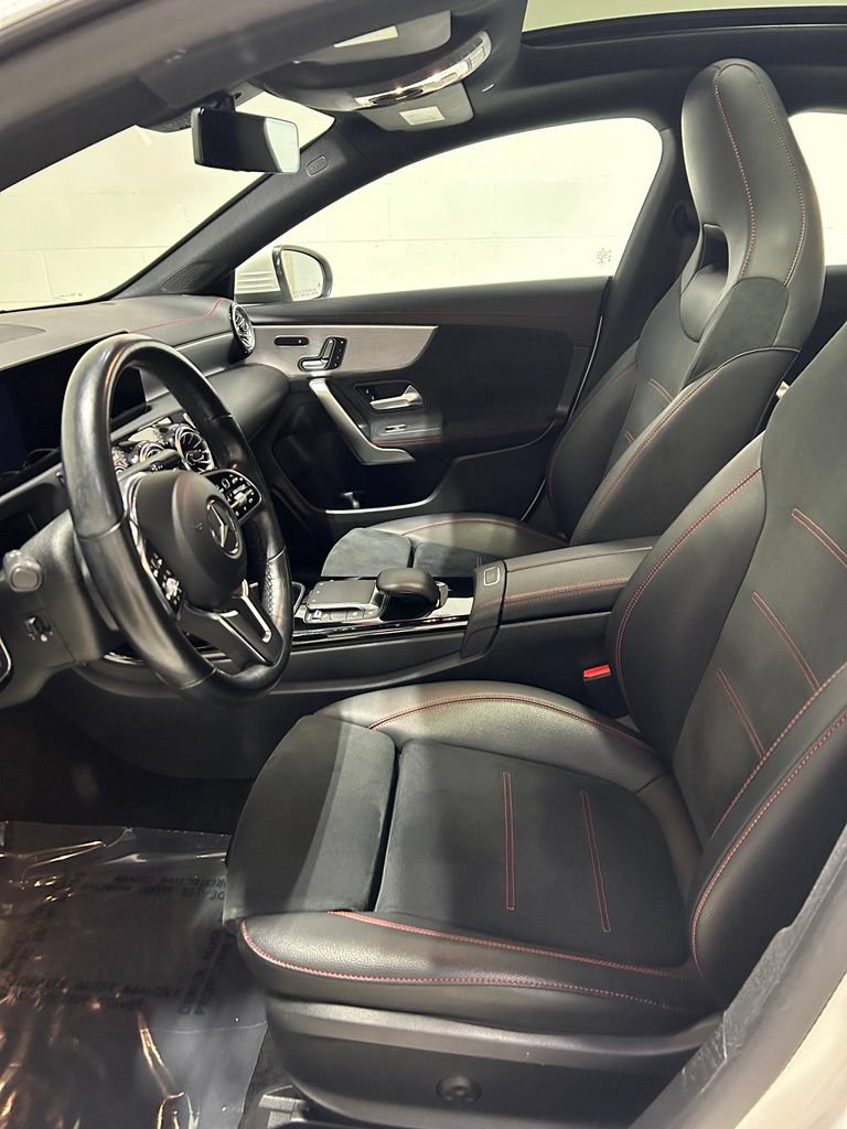 Used 2023 Mercedes-Benz CLA 250 4MATIC image 9