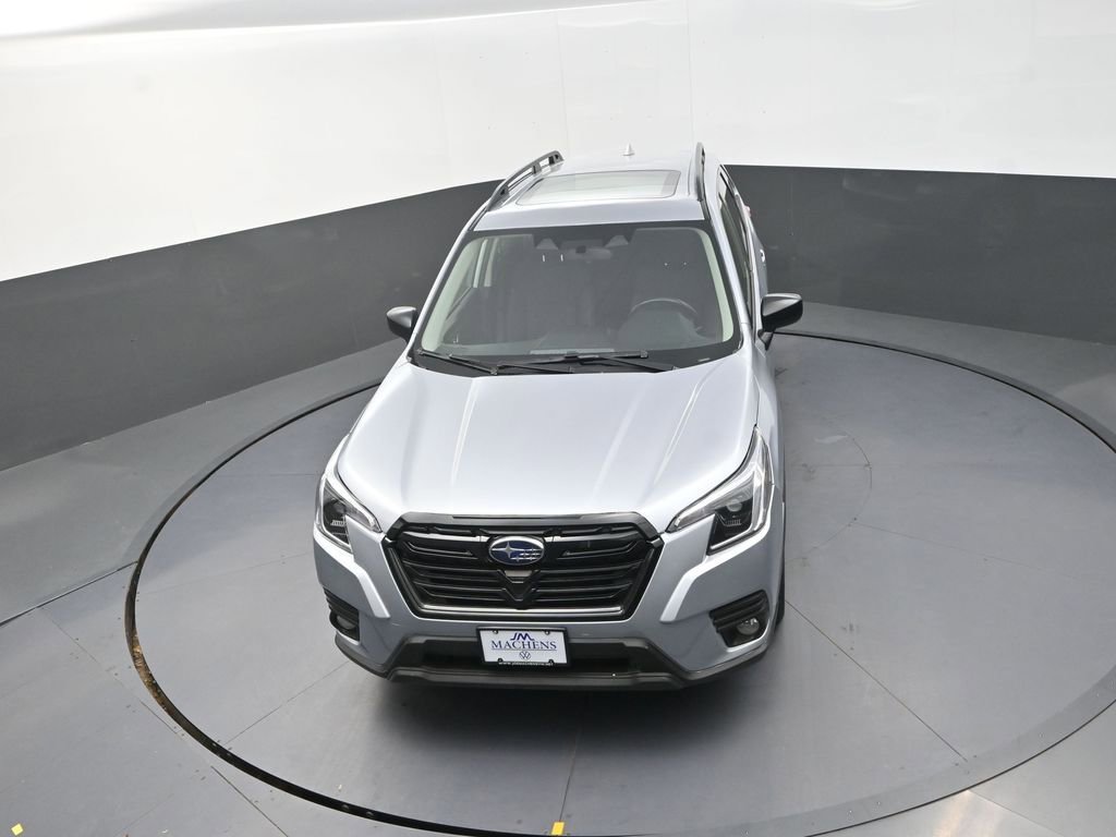 Used 2023 Subaru Forester Premium image 15