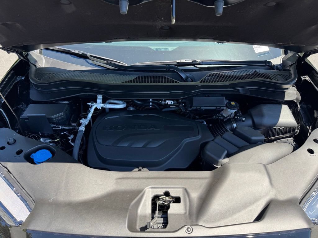 Certified 2026 Honda Ridgeline Black Edition image 39